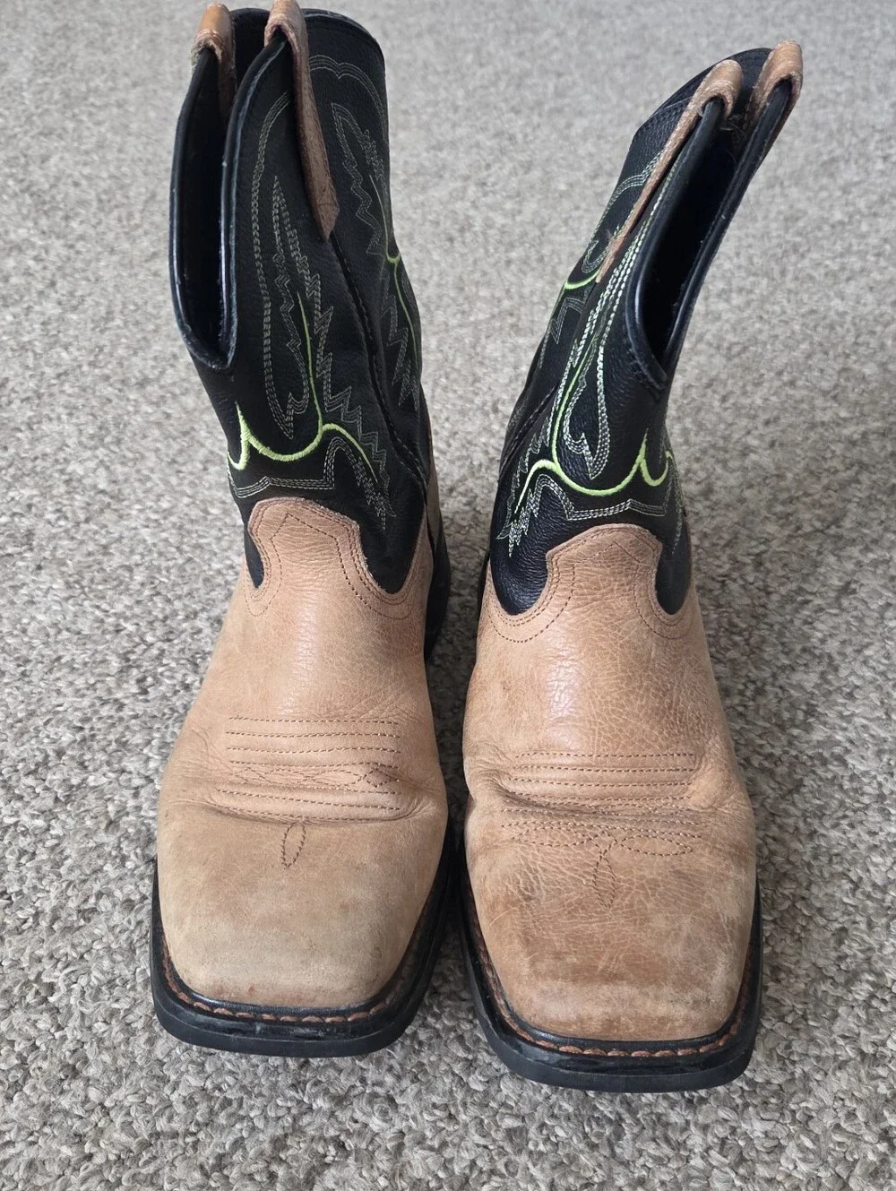 ARIAT Kids Workhog Pull On Boot Boys Size 6 Square Toe Neon Green Stitching